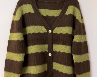 Pure Yak Wool Cardigan | Brushed Yak Yarn | Brown Olive | M/L | P2P 62 cm / 24.4″ | L 60 cm / 23.6″