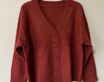 100% Cashmere Cardigan | Rust Red ｜size L  | Soft Light Warm Luxury Knit Sweater | Bust 114cm Length 58cm ｜Embroidered flowers