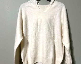 100% Cashmere Pullover Hoodie Women’s Light Cream Soft Warm Knit Sweater | Luxury Pure Cashmere Hooded Jumper | Cozy Winter Fall Outfit | M