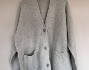 Pure Cashmere Cardigan for Women, Oversized Boyfriend Fit Grey Cashmere Sweater, Luxury Soft Knit V-Neck with Pockets, Plus Size L/XL/2XL