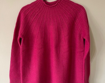 100% Cashmere Pullover Sweater – Pink - pit to pit 54cm size recommended M/L