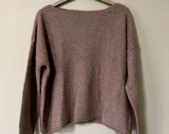 Luxury 100% Cashmere Pullover – Black with Golden Threads, Soft and  Warm Knit Sweater, bust 122cm size recommended L/XL