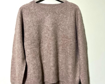 100% Cashmere Pullover Sweater Women’s Light Brown Soft Warm Knit Top | Luxury Pure Cashmere Jumper | Cozy Winter Fall Outfit | Size M