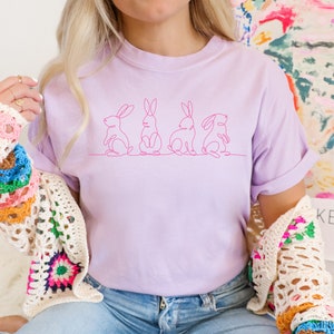 T-shirt de Pâques avec dessin au trait lapin : tenue de Pâques coquette moderne
