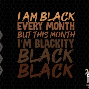 Op de afbeelding: Een grafisch ontwerp met de tekst "I am Black every month but this month I'm Blackity Black Black" in bruine, oranje en zwarte tekst op een bruine en zwarte achtergrond. De tekst is in een vetgedrukt, gestileerd lettertype. Een klein cartoon-geitje met een wit gezicht en een bruin lichaam bevindt zich in de rechterbenedenhoek met de tekst "Cutegoat Design" eronder.