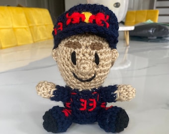 Mini Max Verstappen gehaakte amigurumi-pop, racen, cadeau voor f1-fans, cadeau voor haar, cadeau voor hem, motorsport, f1-poppen, handgemaakte items