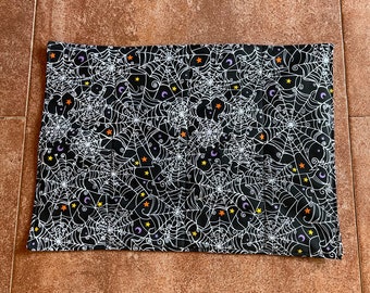 Placemats ~ Halloween Spider Webs (Moons N Stars)