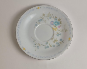 Plato de porcelana fina vintage Liling Yung Shen con diseño floral de mariposa y borde plateado