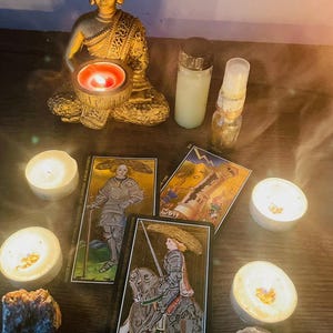 Lecture de tarot sur les mots non prononcés - Que veulent-ils me dire ? Lecture d'amour psychique
