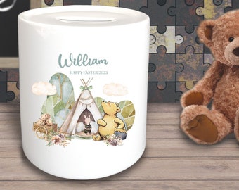 Idea personalizada de regalo de cerámica de Winnie the Pooh Money Box 'Happy Easter'