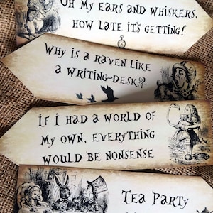 Set of 4 Alice in Wonderland Party Decoration Arrows