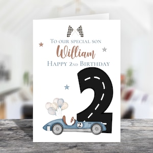 Carte d'anniversaire personnalisée « Two Fast » de course et enveloppe blanche, destinataire et taille de la carte au choix