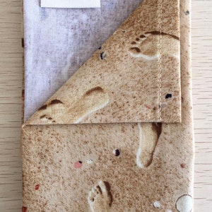 Footprints in the sand handkerchief for men and women. Large size cotton. Beach walk