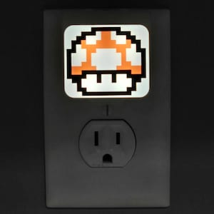 Super Mario Power Up Mushroom Night Light NES Retro Kids Room Old School 1up Home Decor Lamp NEW gamer lamp outlet video games