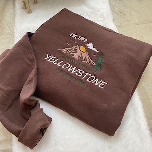 Yellowstone National Park Besticktes Sweatshirt - Amerika - USA - Wandern - Natur - Erkunden - Yosemite - Grand Teton - Grand Canyon - Zion