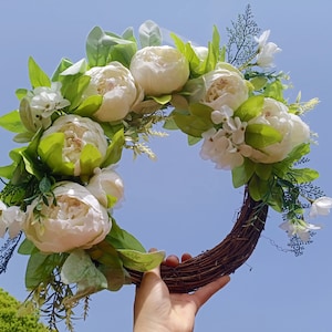 Lente&zomer pioenkrans, witte pioenkrans, witte en groene krans, pioenrooskrans, hortensiakrans, krans voor de lente, krans voor het hele seizoen