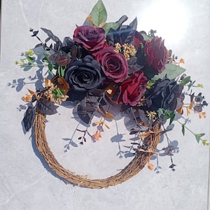 Ghirlanda di vite per tutte le stagioni con iniziale, ghirlanda per tutto l&#39;anno per la porta d&#39;ingresso, ghirlanda di ortensie quotidiana con monogramma, regalo di inaugurazione della casa