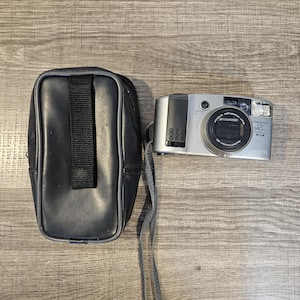 Minolta Freedom Zoom 140 EX Panorama 35mm Camera -- ITEM #2220