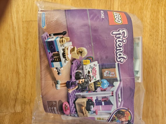 Lego Friends #41342 Emma's Deluxe ITEM #1838