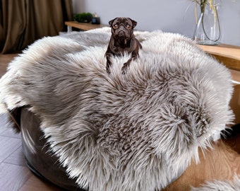 Luxury Faux Fur Bed Blanket - Throw blanket, Waterproof Soft Blanket, Bed, Car, Couch, and Furniture Protection, Multiple sizes, Gray