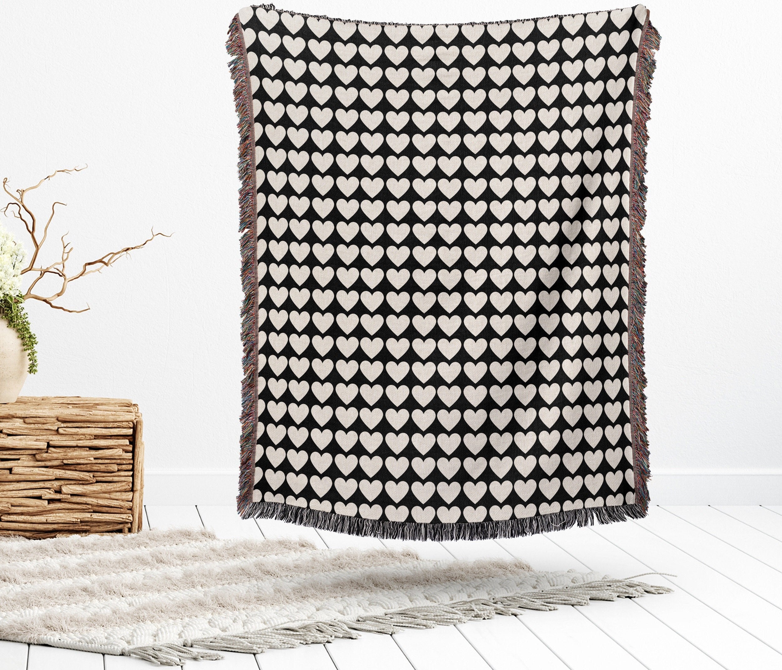 Black and white heart blanket hotsell