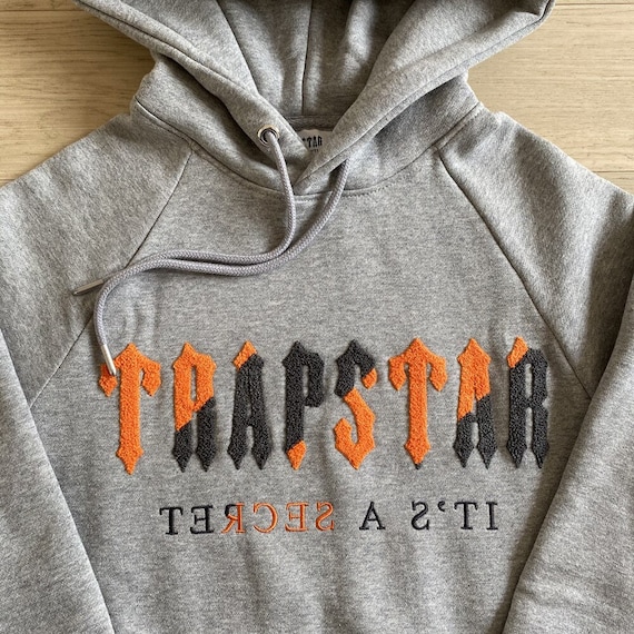 trapstar zip up tracksuit