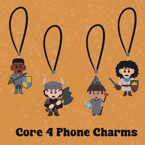 Puede incluir: Cuatro colgantes de teléfono de dibujos animados que representan un caballero, un vikingo, un mago y un guerrero. Cada colgante está unido a un cordón negro. El fondo es naranja con puntos blancos, y el texto "Core 4 Phone Charms" está en la parte inferior.