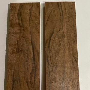 Grafted knife scales