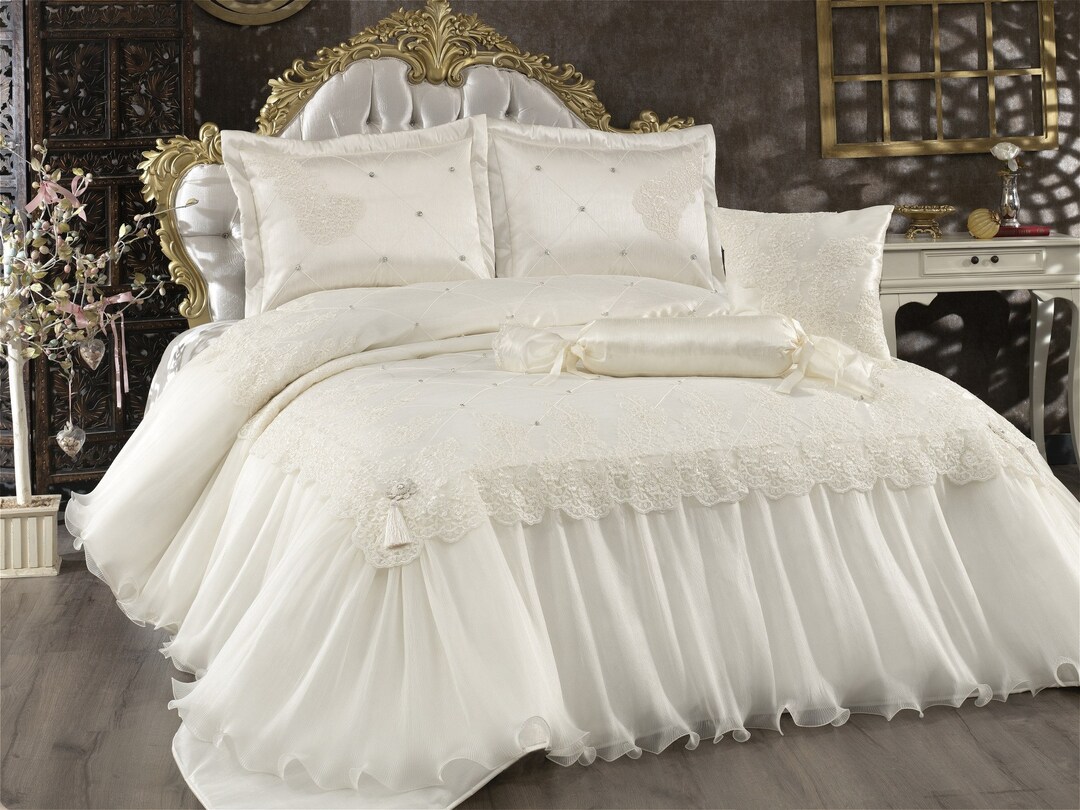 Luxury Lace Bedding Set 5 Pieces Modern New Bridal Set Perfect Bridal
