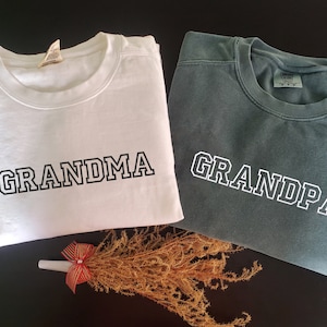 Comfort Colors® Custom Embroidered Mimi Sweatshirt With Grandkids Names, Grandma Sweatshirt Embroidered, Personalized Mimi, Momma, Mama... image 3