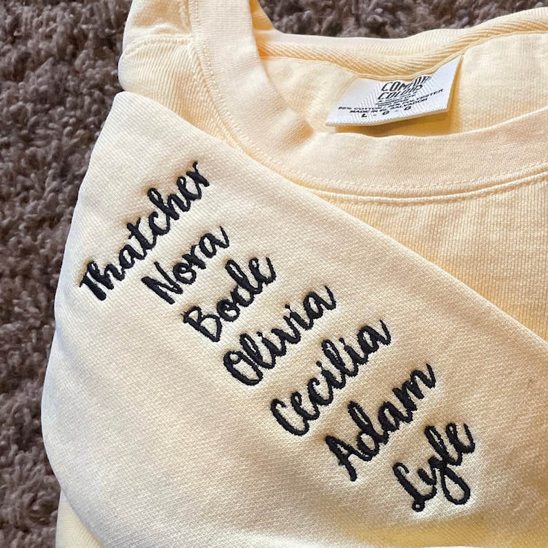 Comfort Colors® Custom Embroidered Mimi Sweatshirt With Grandkids Names, Grandma Sweatshirt Embroidered, Personalized Mimi, Momma, Mama... image 6
