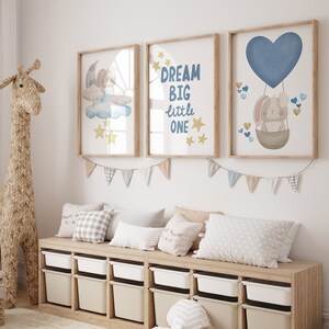 3er Set - Dream Big Bunny Prints für Baby Jungen Kinderzimmer, personalisiert, gedruckt oder digital, blaue Wolken Liebe Herz, modern, Zitat