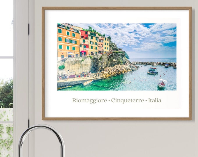 Seaside photo of Riomaggiore, Cinqueterre, Italy  • Photos from Italian travel destinations • Gift idea for Home and Office decoration