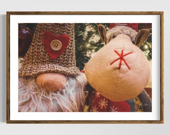 Christmas, Santa and reindeer friends photo • Lovely cute Christmas wall art gift idea • Ideal for home and office x-mas decoration