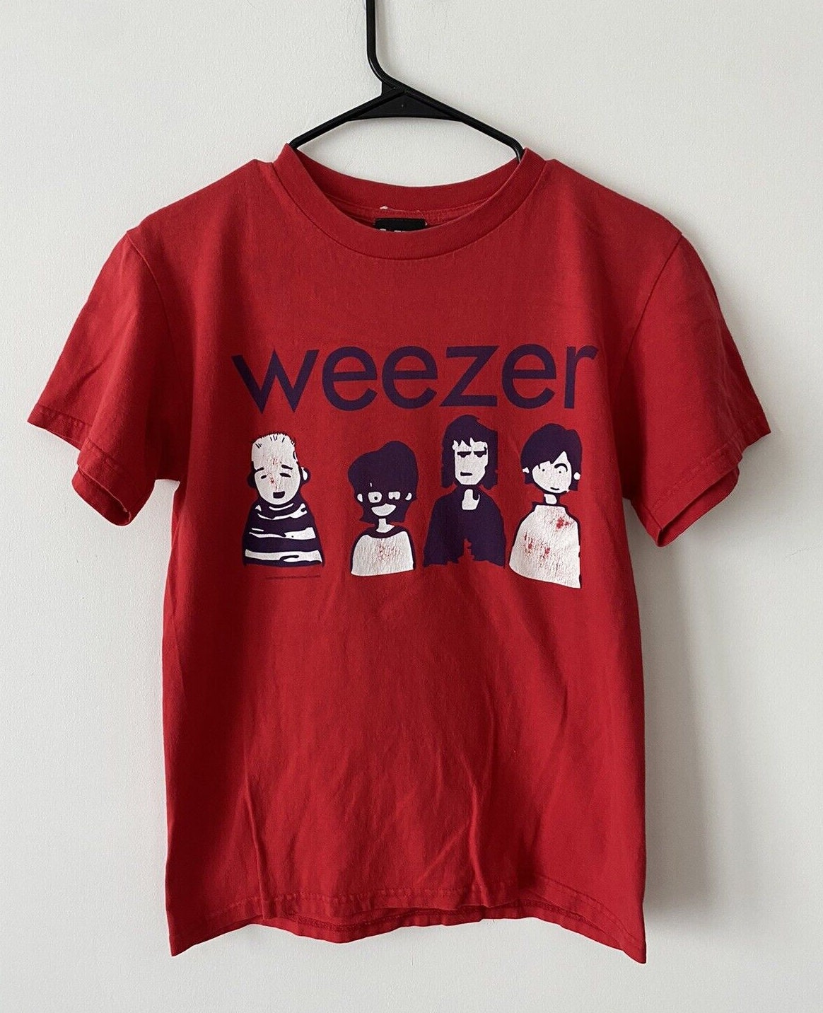 Discover Vintage Weezer 2000 Album Tour Grafik Unisex Red T-Shirt
