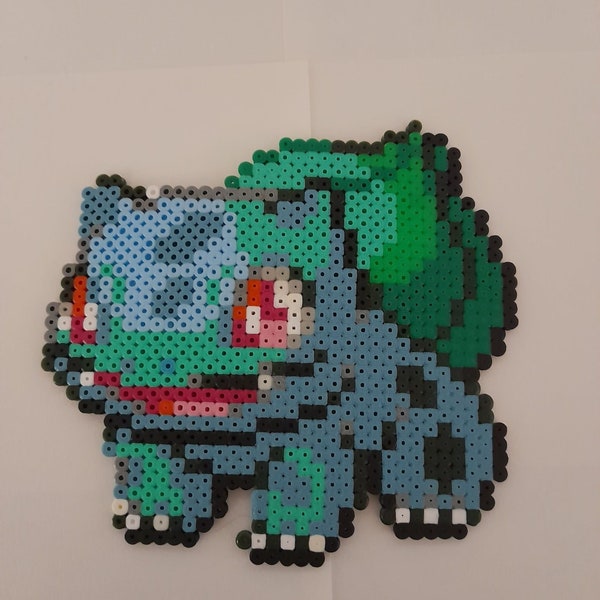 bulbizarre / pokémon / perles hama / fait main / décoration