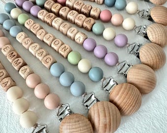 Personalized Pacifier Clip, Custom Baby Rattel, Dummy Clip,Personalized baby Items, Baby Shower Gift, Baby essentials, Newborn Keepsake