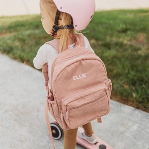 Sac à dos personnalisé pour tout-petits|Cadeau de premier anniversaire personnalisé pour enfants|Sac à dos en velours côtelé avec nom de l'enfant|Sac à dos brodé pour enfants d'âge préscolaire