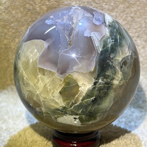Volcano Agate Sphere - 1LB 7.3 oz or 660g - 80mm. uv reactive