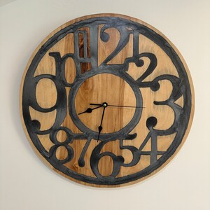 Horloge artisanale 41cm Bois et Résine Décoration murale Originale Moderne France image 5