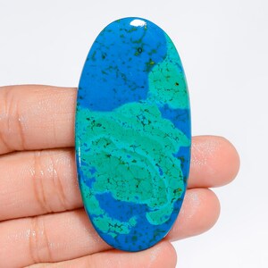 Cabochon en cristal de chrysocolle australienne naturelle de forme ovale 59X29X5 mm Pierre de chrysocolle australienne de 90 carats