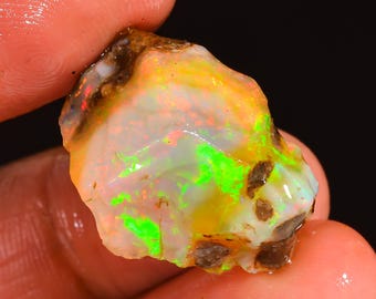 Natural Ethiopian Opal Rough Stone, Dry Ethiopian Opal Raw Crystal, 21X15X13 mm 19 Carat Opal Gemstone Welo Fire Opal For Making Jewelry