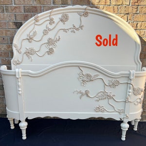 Sold! Sold! Sold!                        Antique Full Bed "Chantilly Dream"