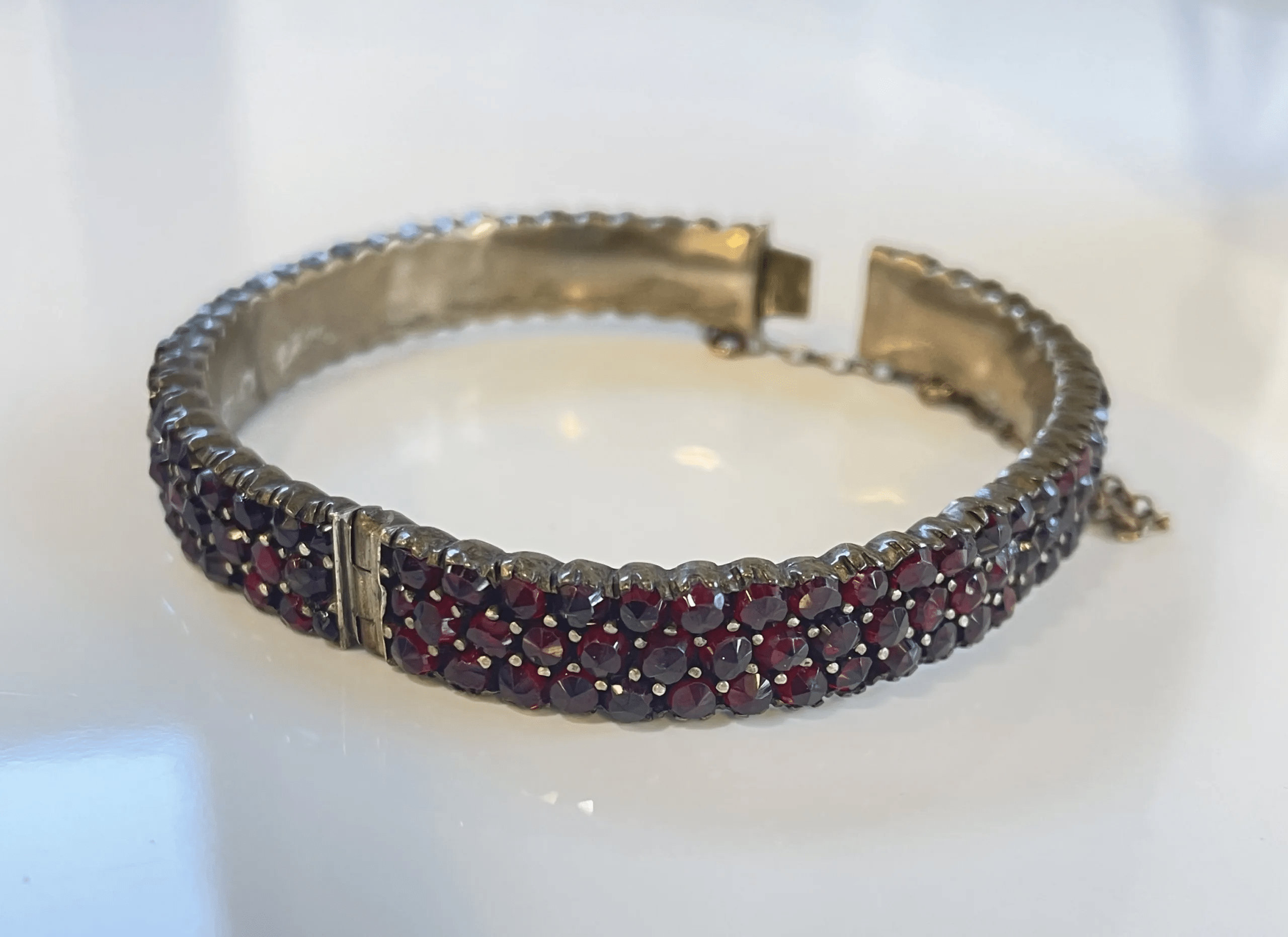 Antique garnet bracelet discount