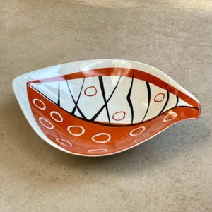 Retro Leaf Form Tray Asymmetric Collectible Dish Rare Porcelain Mid Century Hand Painted Bowl Modern Minimalist Style Decor 1950s Gift