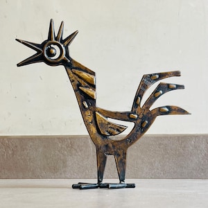 Signed Janos Percz Bronze Bird Sculpture – 1970s Hungarian Brutalist Art – MCM Industrial Metalwork – European Artist-Made Modern Decor