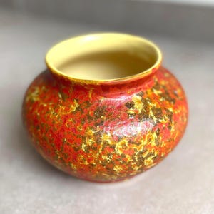Vintage Studio Pottery Bowl – Mid-Century Modern Ceramic Planter Pot – Tófej Textured Crackle Glaze – Signed Hungarian Industrial Art Dish