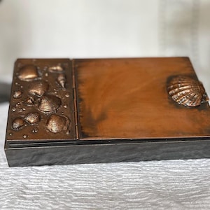 Brutalist Copper Music Box – 1970s Modernist Sculptural Relief by József Kótai – Swiss Lador Movement – MCM Metal Art Trinket Box Vintage
