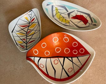 Mid-century Porcelain Leaf Tray, Hand-painted 1950s Hungarian Dish