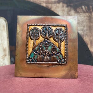 Mid Century Modern Copper Box – Abstract Relief Trinket Box, Stylized Enamel Metal Decor, MCM Industrial Art, Vintage Modernist Home Accent